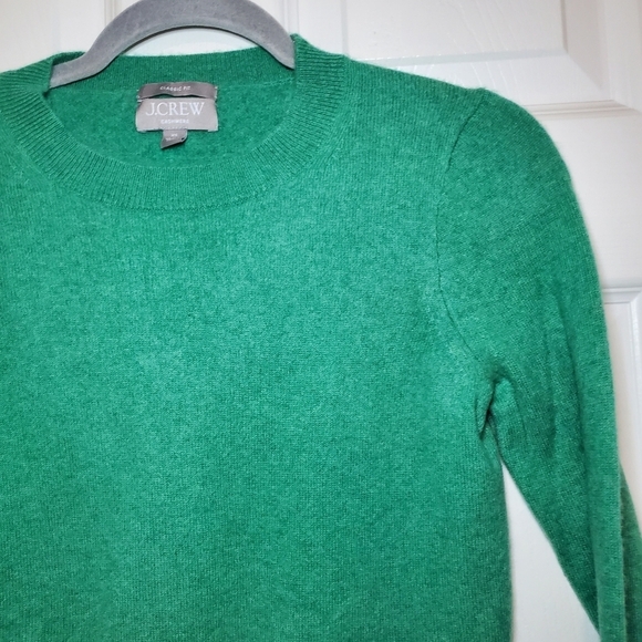 J. Crew Cashmere classic-fit crewneck sweater in Soft Green Size XS - Picture 4 of 11